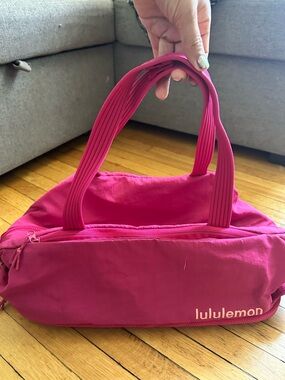 Lululemon 3-in-1 gym duffel bag in Passionate Pink